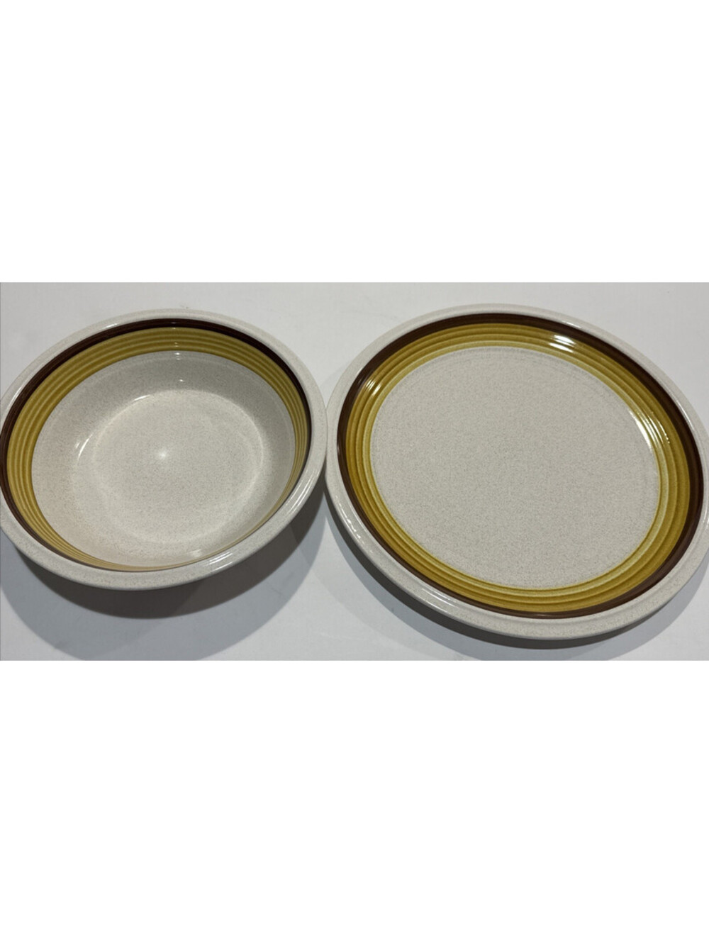 NuStone Vintage Fiesta International Silver Co Serving Bowl & Round Platter Set